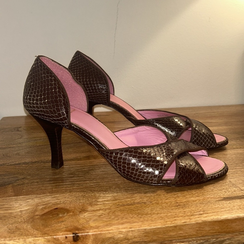 Lilly Pulitzer brown leather slip on kitten heels